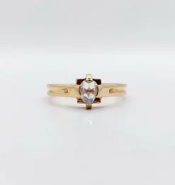 Bague solitaire victorienne or rose diamant poire