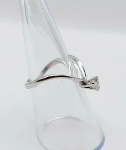 Bague solitaire vintage or blanc diamant taille brillant 0,20 carat