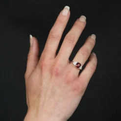 Bague spinelle rouge coussin naturel et diamants
