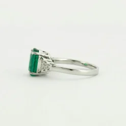 Bague style Art Déco Emeraude Diamants