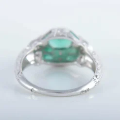 Bague style Art Déco Emeraudes Diamants