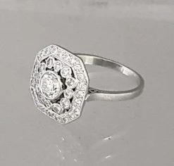 Bague Style Art Déco Octogonale Diamants Or Blanc