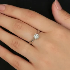 Bague Style Solitaire