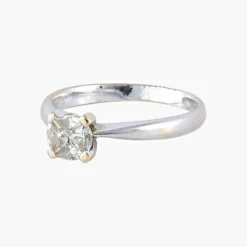 Bague Style Solitaire