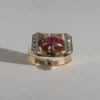 Bague Tank Art Déco diamants rubis or platine