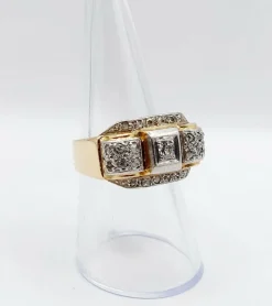 Bague tank art deco or jaune 18k et platine ornée de diamants
