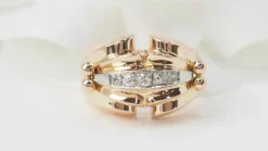 Bague tank des années 40 en or rose et diamants