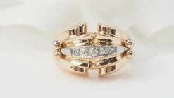 Bague tank des années 40 en or rose et diamants