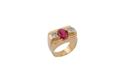Bague Tank en or jaune avec rubis et diamants
