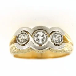 Bague Tank en Or jaune, diamants