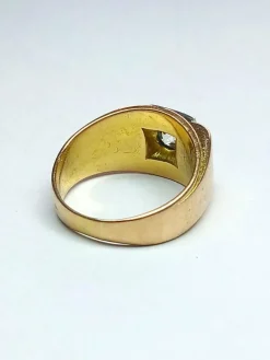 Bague tank en or jaune et diamant