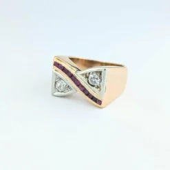 Bague Tank en or rose diamants et rubis