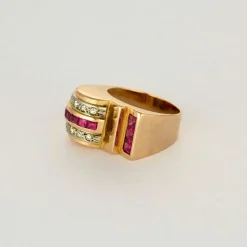 Bague Tank or jaune et gris, rubis et diamants