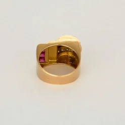 Bague Tank or jaune et gris, rubis et diamants