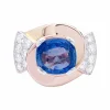 Bague Tank or rose, diamants, saphirs.