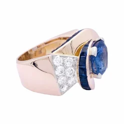 Bague Tank or rose, diamants, saphirs.