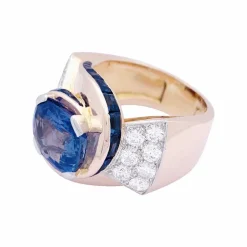 Bague Tank or rose, diamants, saphirs.