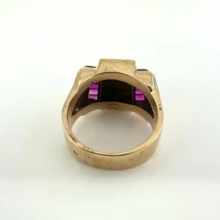 Bague tank rubis calibre et diamant en or jaune
