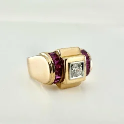 Bague tank rubis calibre et diamant en or jaune