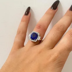 Bague Tanzanite entourage diamants