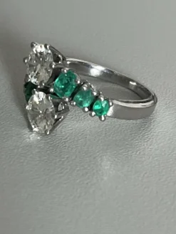 Bague Toi & Moi Or Gris Emeraudes Diamants