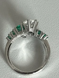 Bague Toi & Moi Or Gris Emeraudes Diamants