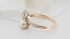 Bague Toi et Moi en or jaune, diamants et perle de culture