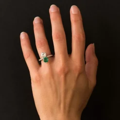 Bague toi et moi émeraude et diamants