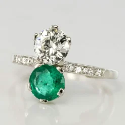 Bague toi et moi émeraude et diamants