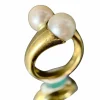Bague "Toi et Moi" or jaune montées de deux perles