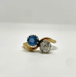 Bague toi et moi or jaune et blanc diamant et saphir