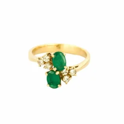 Bague toi et moi, or jaune et émeraudes, épaulées de diamants