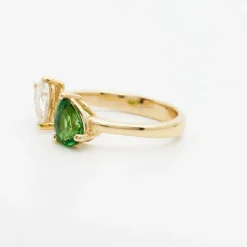 Bague Toi et Moi or jaune, diamant et grenat tsavorite