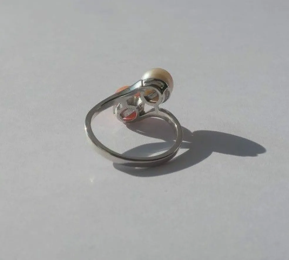 Bague Toi et Moi vintage or blanc perle corail