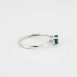 Bague topaze blue London, diamants