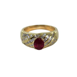 Bague torsadée rubis et diamants