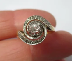 Bague Tourbillon diamants
