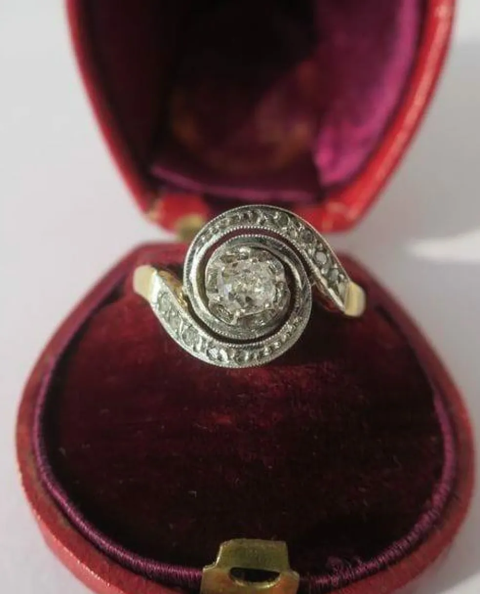 Bague Tourbillon diamants