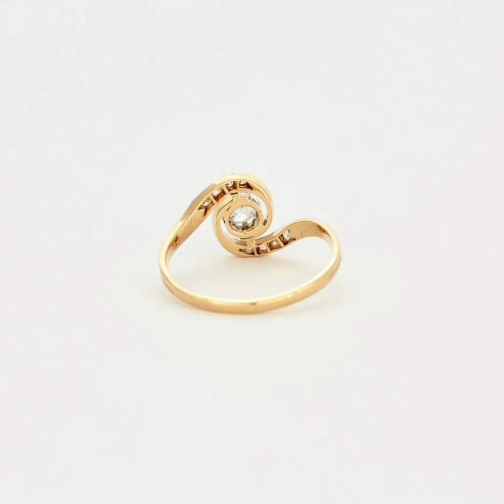 Bague Tourbillon or et diamants