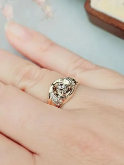 Bague tourbillon or rose