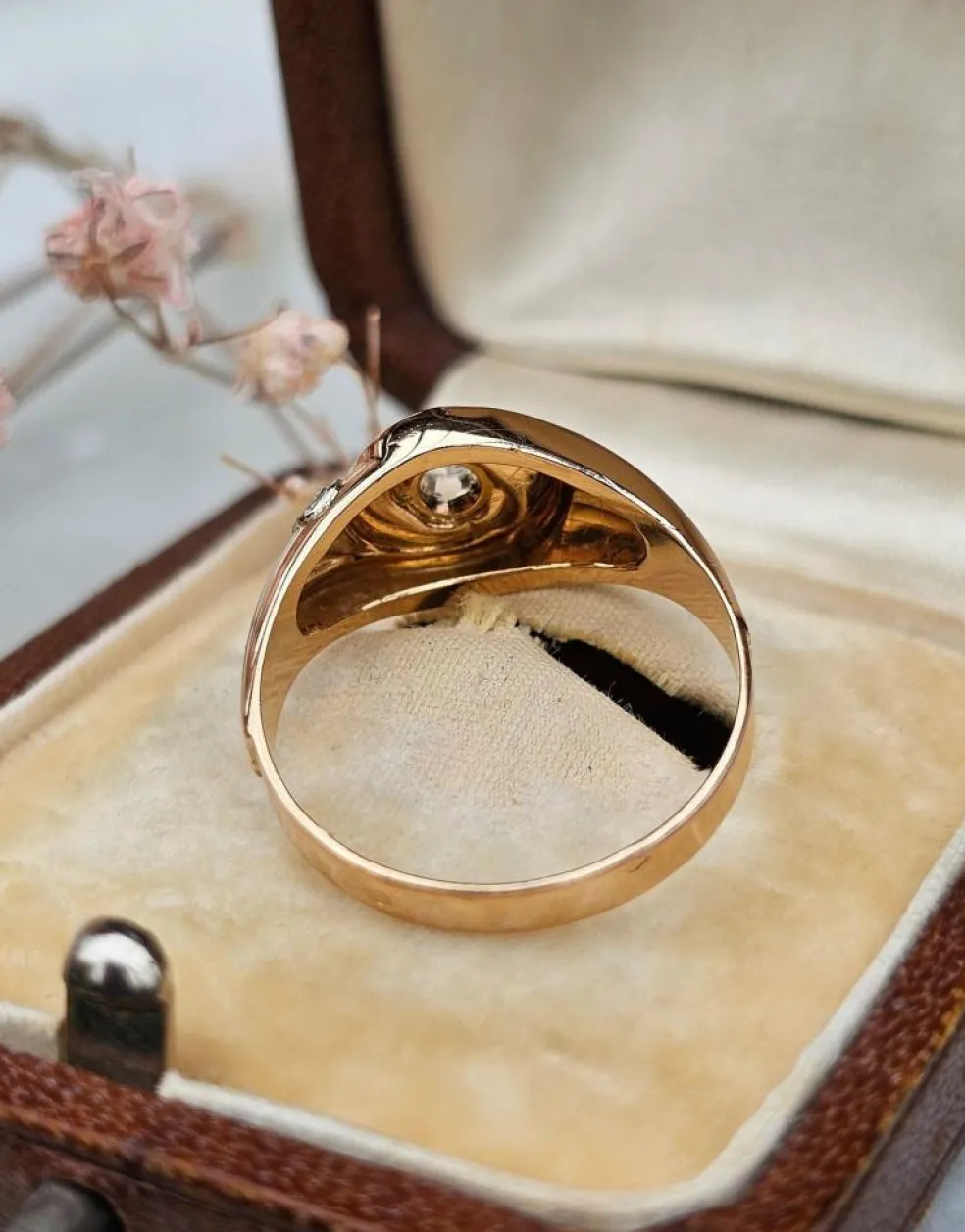Bague tourbillon or rose