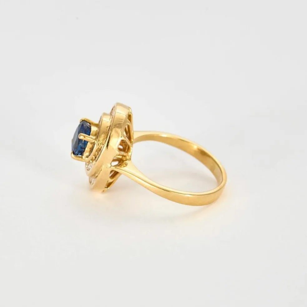 Bague tourbillon saphirs diamants