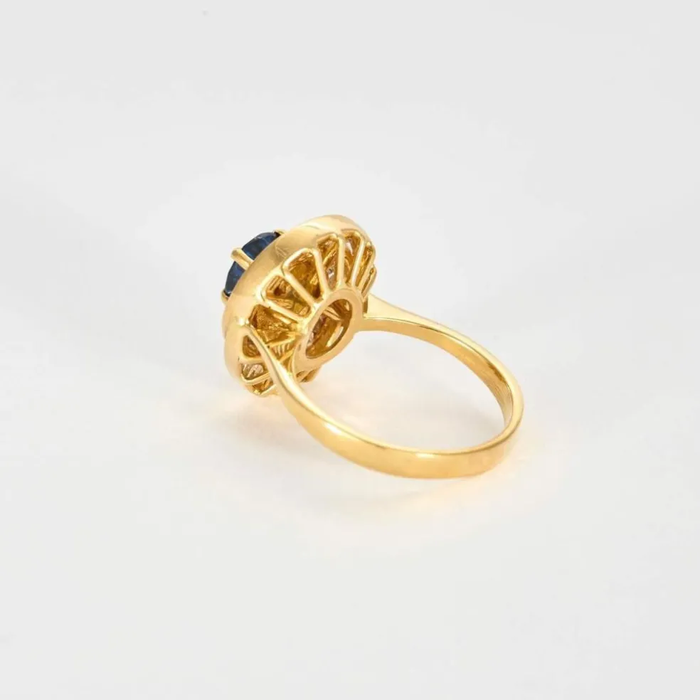 Bague tourbillon saphirs diamants