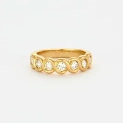 Bague tressée or jaune et diamants