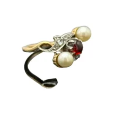 Bague trilogie ancienne en or sertie de perle et grenat