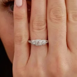 Bague trilogie diamants or blanc