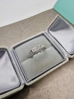 Bague Trilogie en Platine et Diamants Années 50