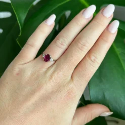 Bague Trilogie Or et Platine Rubis et Diamants