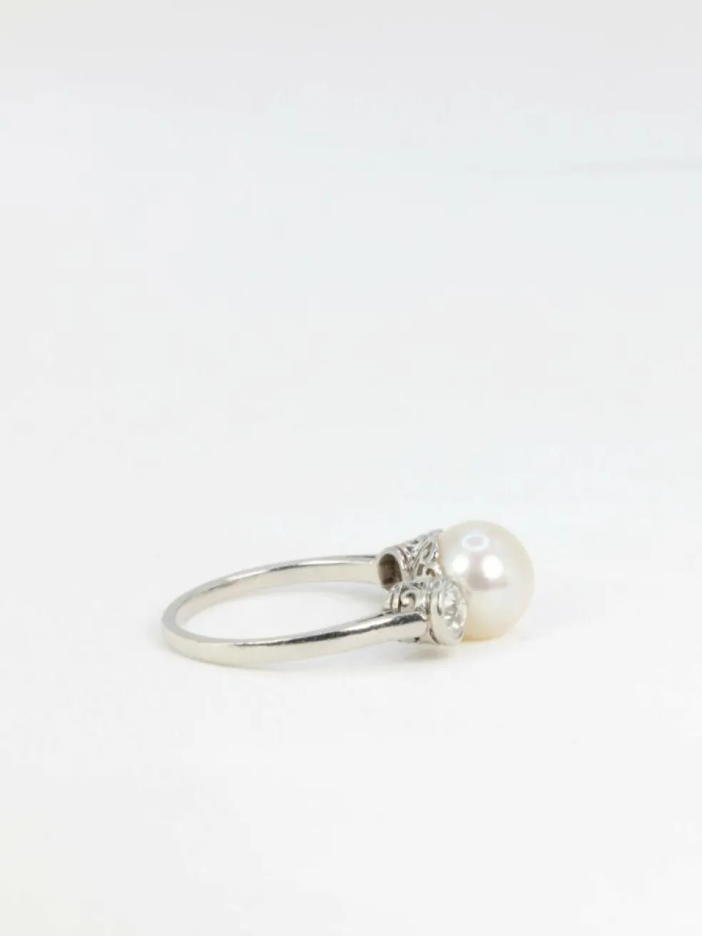 Bague Trilogie Platine, Perle et Diamants