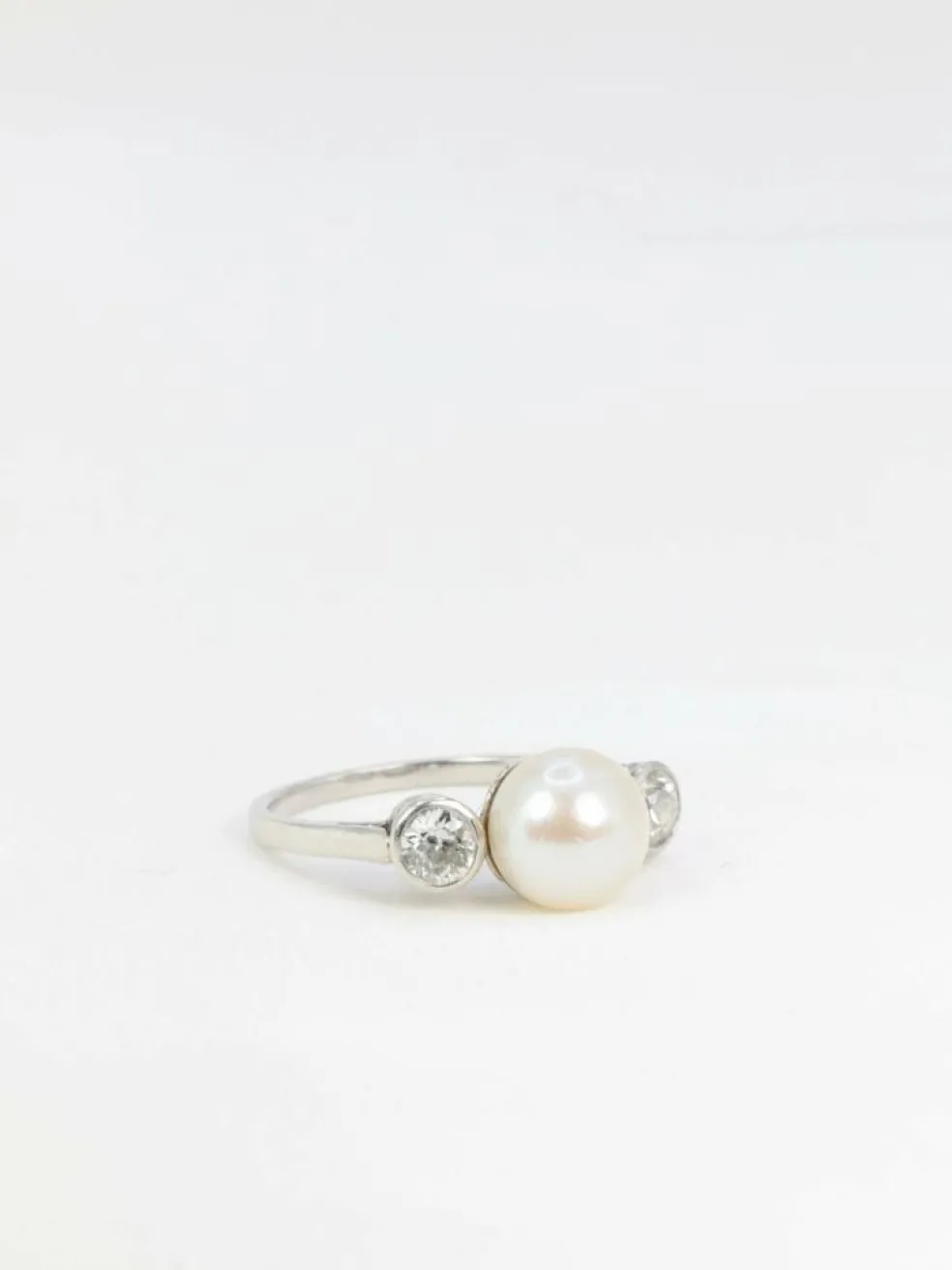 Bague Trilogie Platine, Perle et Diamants